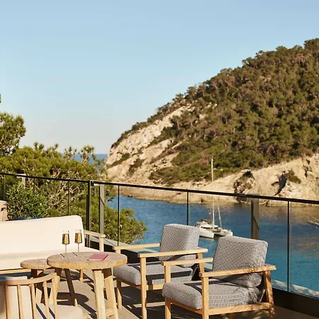 Hyde Ibiza מלון קאלה יונגה